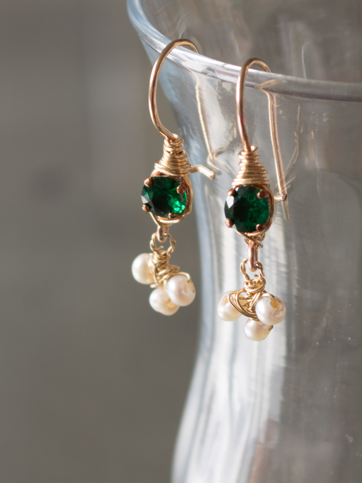 earrings Small Clover green crystal and pearls